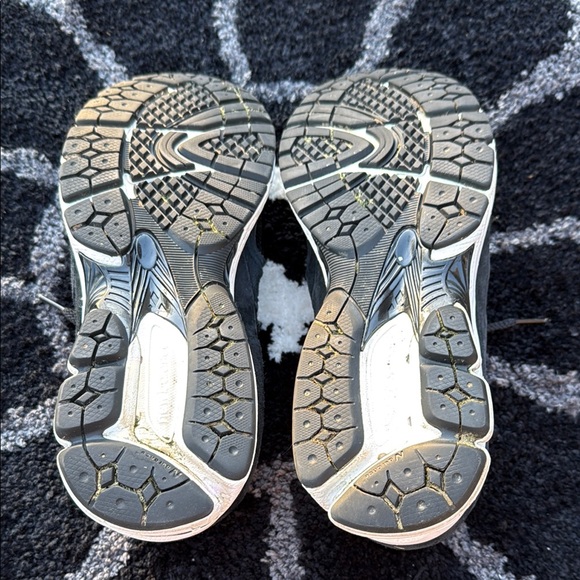 New Balance Men's Black Running Shoes *AUTHENTIC* - Picture 7 of 7